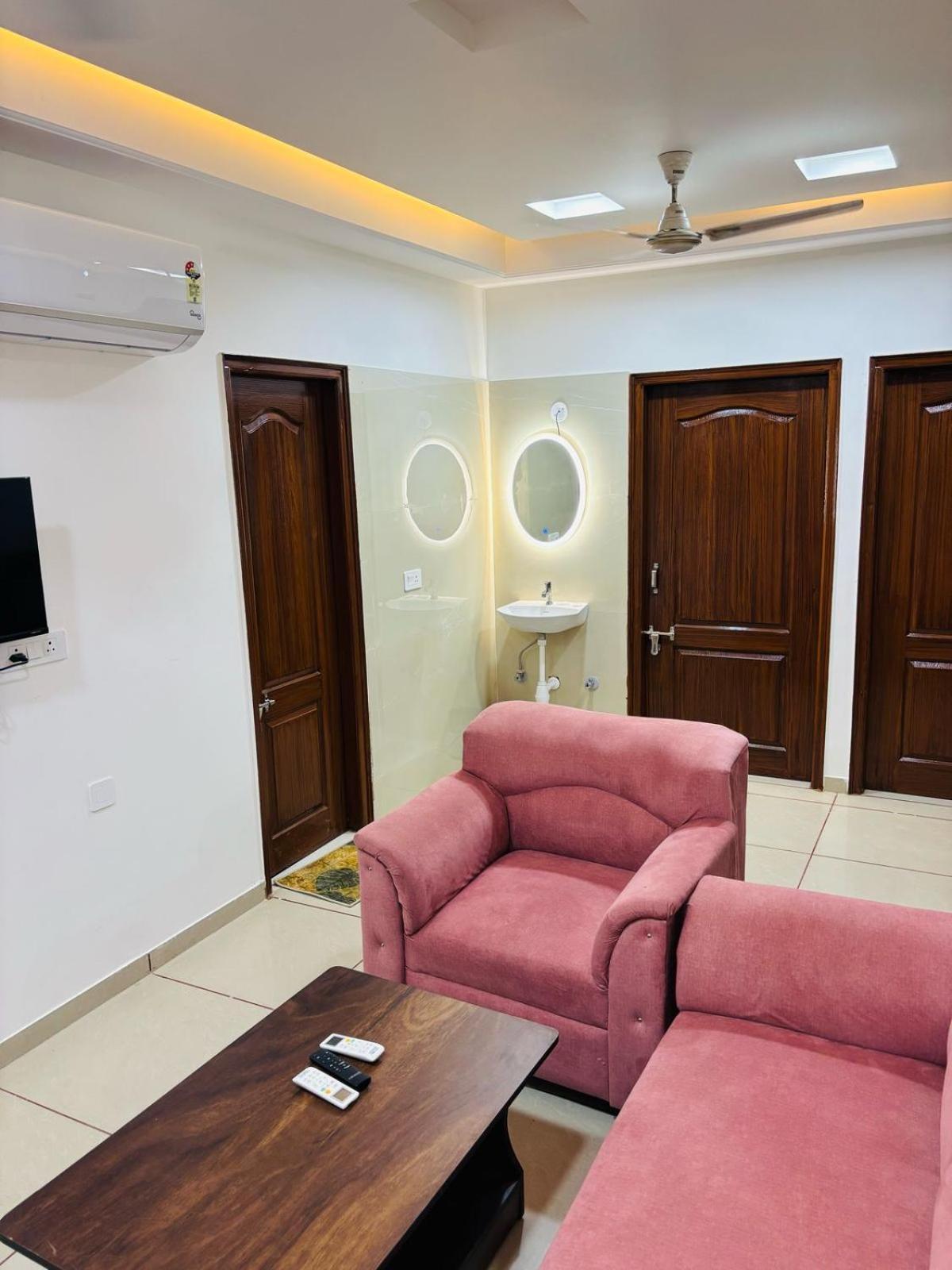 Hotel The Rainbow Retreat By Divine Hospitality Divisione di Divisione di Jaipur Esterno foto